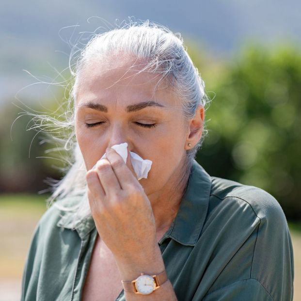 Una mujer con gripe. Fuente: Bigstock Una mujer con gripe. Fuente: Bigstock