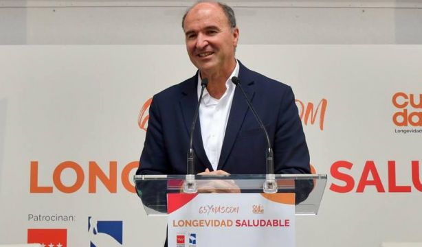 Pablo Gómez-Tavira: "Hay un Ministerio de Juventud e Infancia, pero no uno de Mayores"