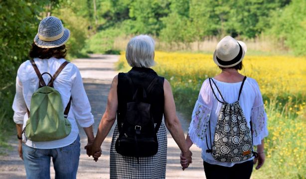 Advierten de que la terapia hormonal de la menopausia no es un "elixir de la juventud"