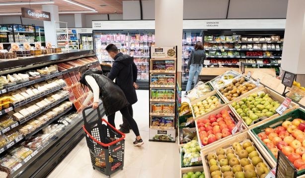 Día de Todos los Santos 2024: ¿qué supermercados abren el 1 de noviembre?