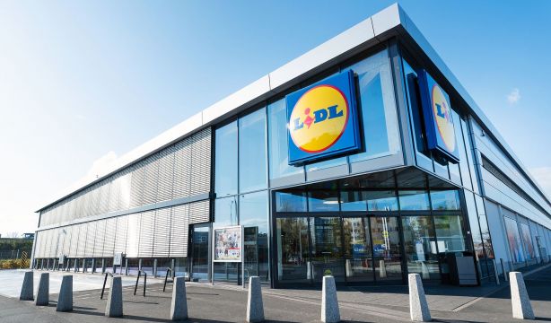 Día de Todos los Santos 2025: ¿qué supermercados abren el 1 de noviembre?