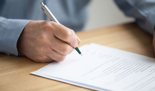 La mitad de personas interesadas en hacer testamento solidario son 'baby boomers'