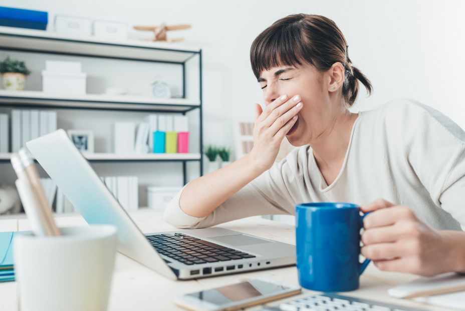 Peor rendimiento en el trabajo por falta de sueño. Fuente: Bigstock Peor rendimiento en el trabajo por falta de sueño. Fuente: Bigstock