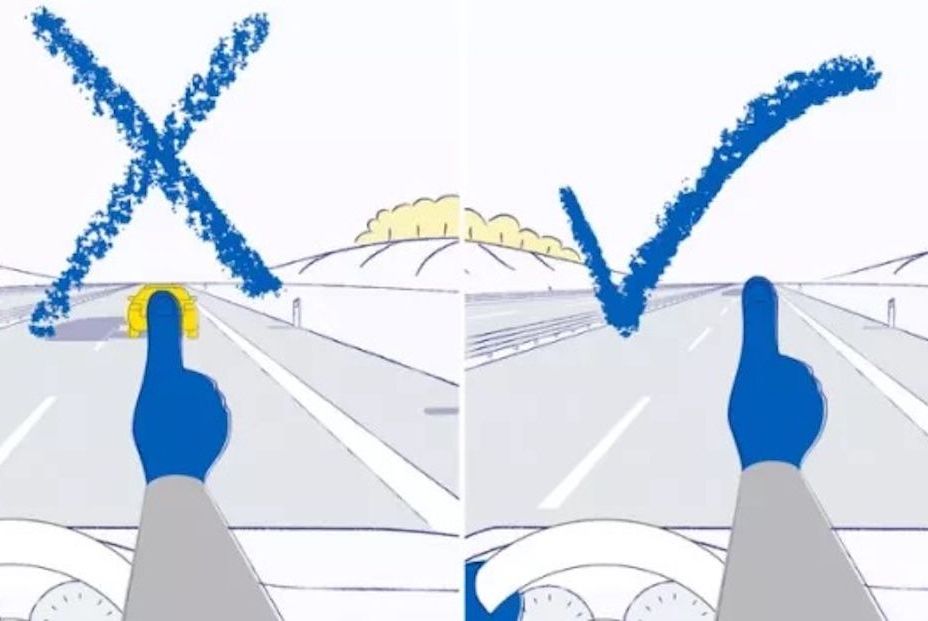 El curioso truco con el dedo pulgar que puede prevenirte de un accidente en el coche El curioso truco con el dedo pulgar que puede prevenirte de un accidente en el coche