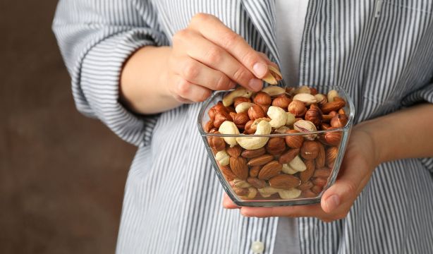 El nuevo beneficio de los pistachos: comerlos a diario mejora la salud ocular