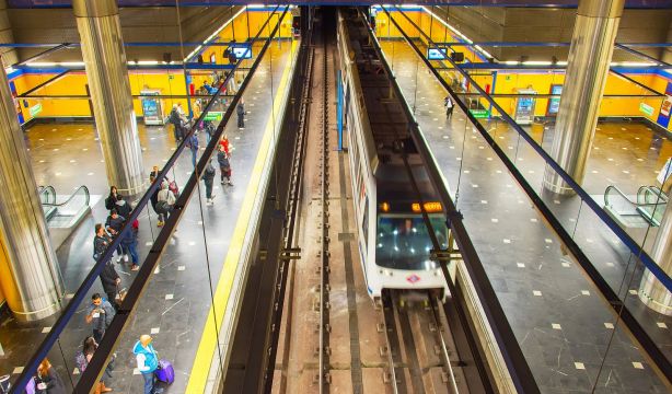 El pago con tarjeta de crédito en Metro de Madrid será una realidad en junio