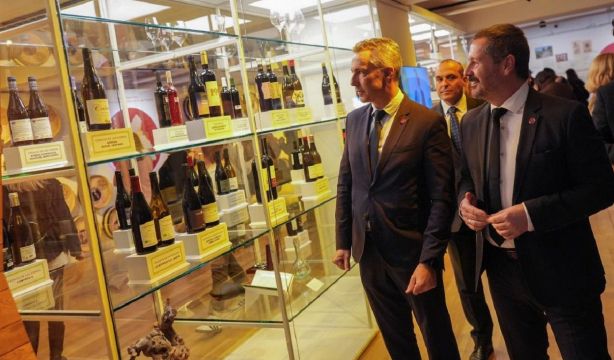 La Comunidad organiza la exposición ‘Madrid también se bebe. Una historia del vino’. Foto: Comunidad de Madrid