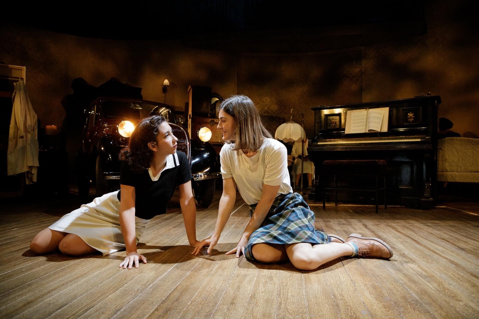 'Nada', la novela de Carmen Laforet, cobra vida por primera vez en el teatro 'Nada', la novela de Carmen Laforet, cobra vida por primera vez en el teatro