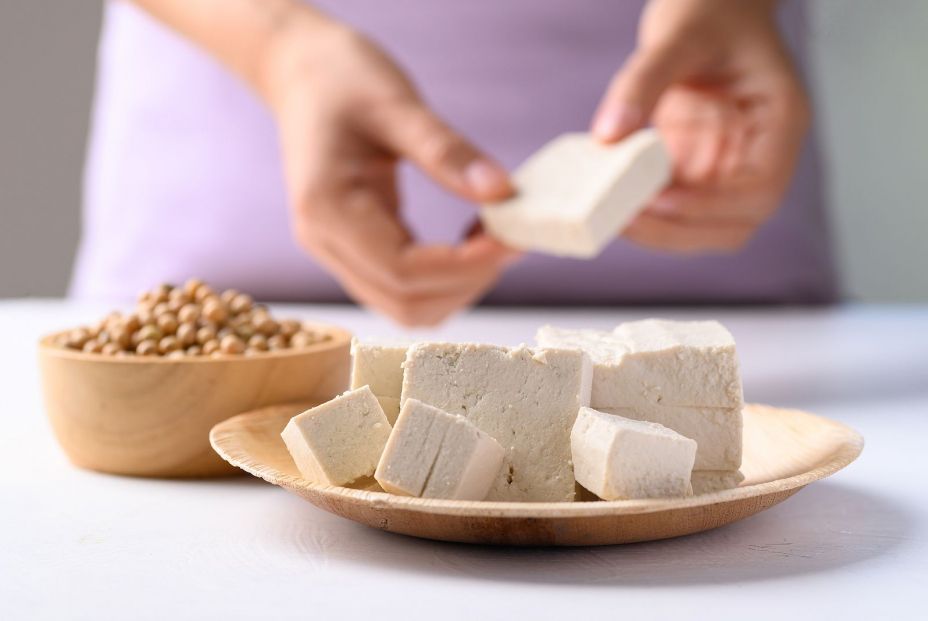El alimento que deben consumir las mujeres mayores para evitar los calores de la menopausia El alimento que deben consumir las mujeres mayores para evitar los calores de la menopausia