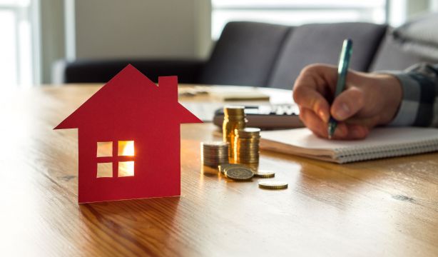 ATA avisa: más de la mitad de los autónomos prevé subir precios en los próximos meses Fuente: Bigstock ATA avisa: más de la mitad de los autónomos prevé subir precios en los próximos meses Fuente: Bigstock