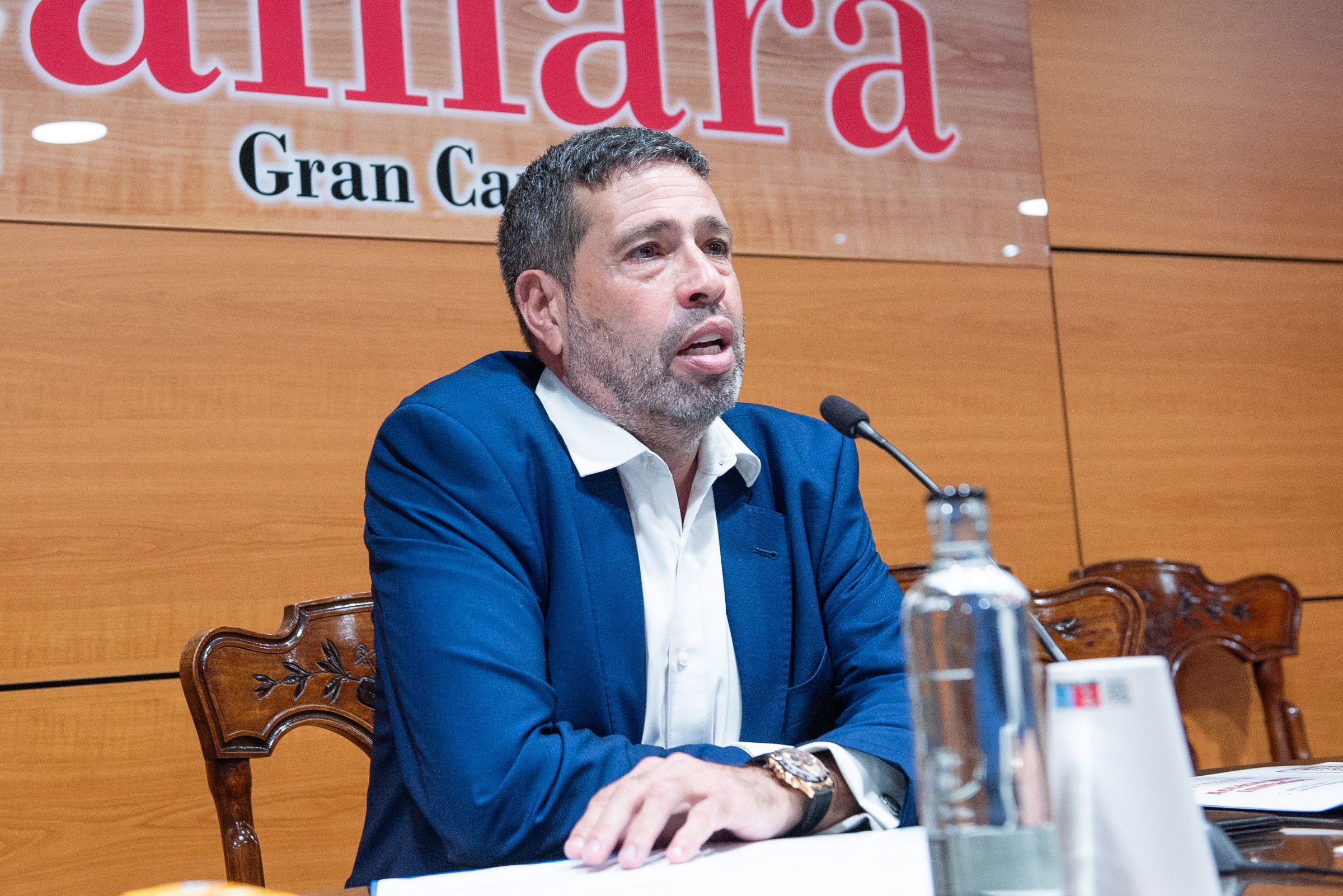 Cristóbal Castro: "Hay que valorar la experiencia y el bagaje que tienen los sénior a sus espaldas" Cristóbal Castro: "Hay que valorar la experiencia y el bagaje que tienen los sénior a sus espaldas"