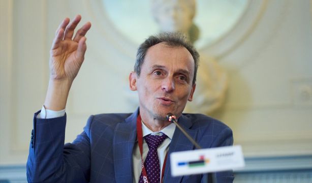 Hispasat sigue sin dar cifras sobre la evolución de su Internet por satélite para zonas rurales