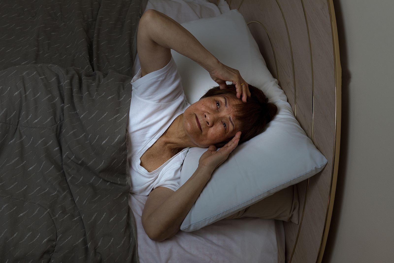 ¿Es normal dormir peor con los años? Lo que dice la ciencia sobre el sueño en mayores de 60 años