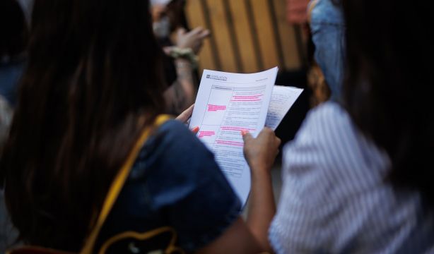 ¿Cuál es la edad media de los opositores en España?