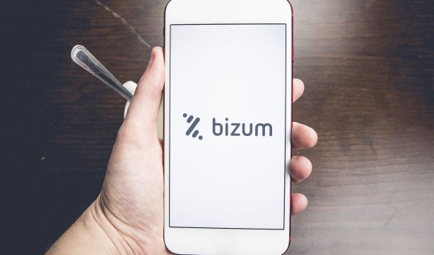 La Policía alerta de una nueva estafa por Bizum a quienes venden su coche online