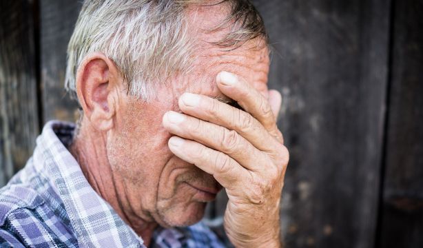 ¿Qué es el edadismo autoinfligido?