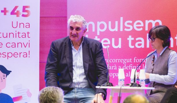 Romay a los sénior: "Los mayores somos jóvenes de plata y podemos seguir aportando a la sociedad"