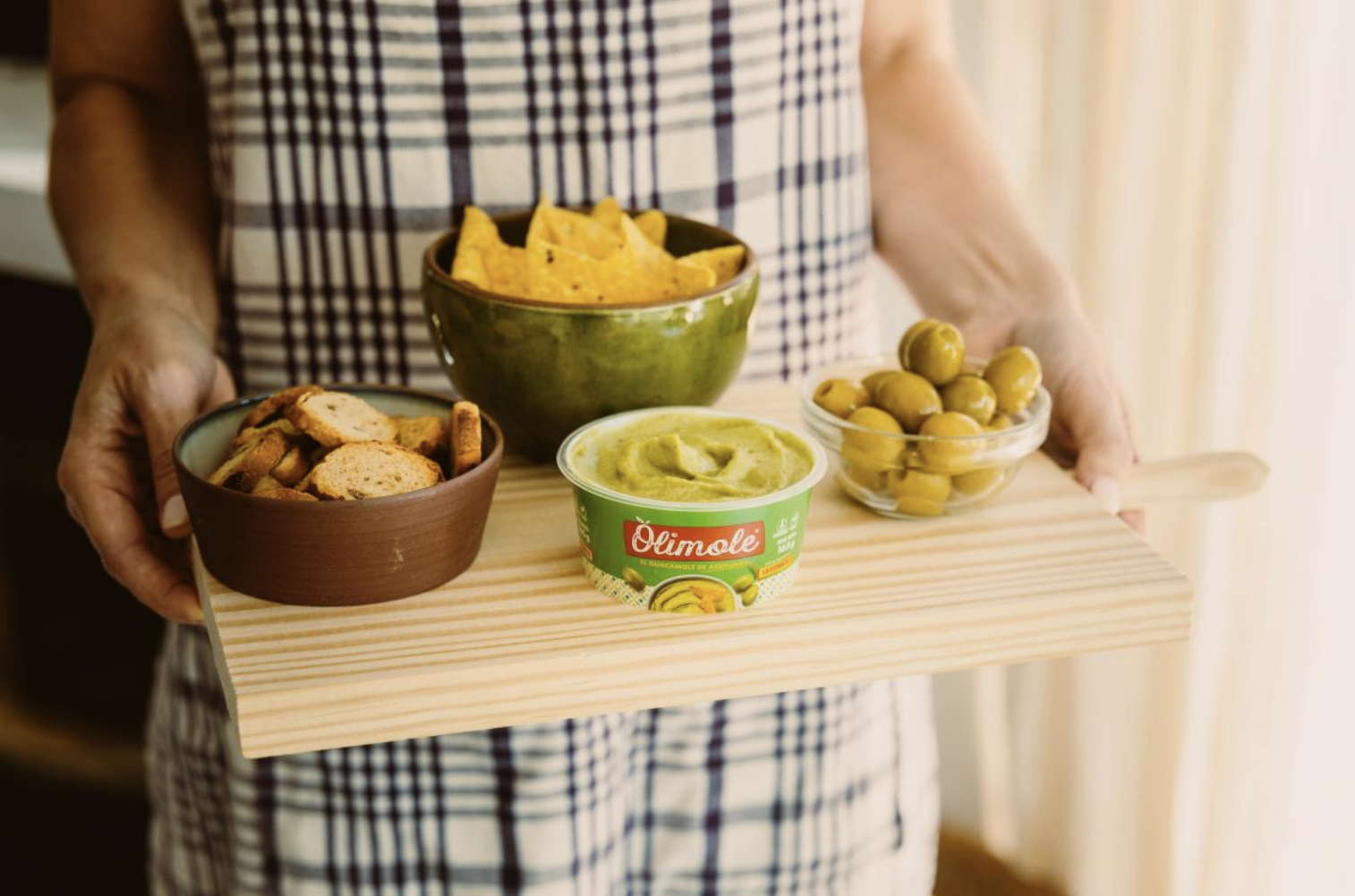 La Española lanza Olimole, el primer guacamole hecho con aceitunas La Española lanza Olimole, el primer guacamole hecho con aceitunas