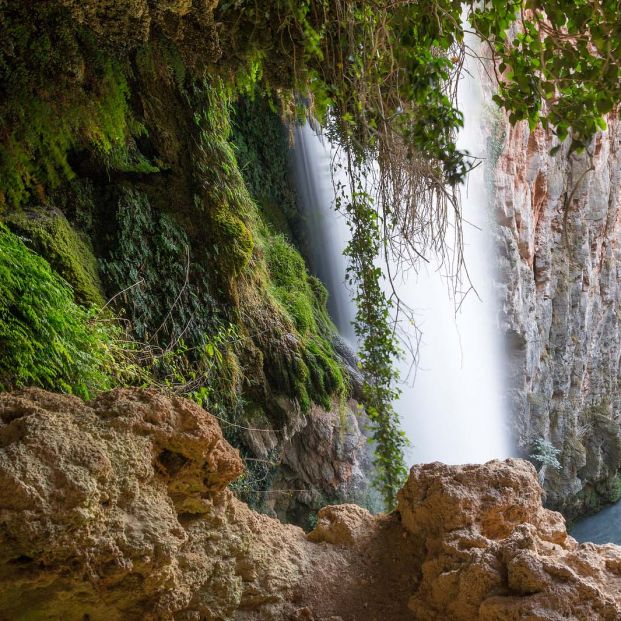 Cola de Caballo Monasterio de Piedra (Bigstock)