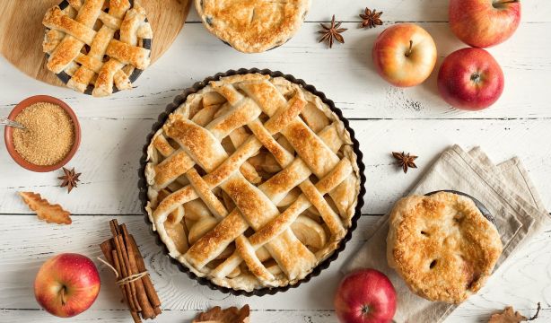 El chef José Andrés revela el truco de su madre para que la tarta de manzana quede más sabrosa