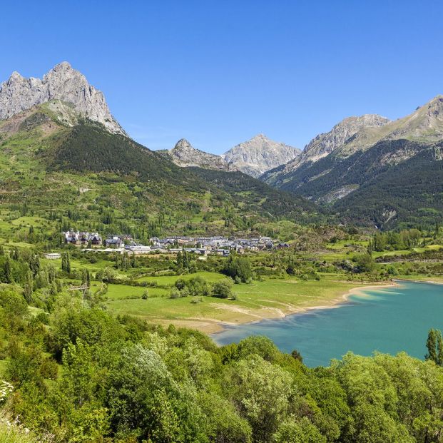Respira aire puro mientras descubres la localidad de Sallent de Gállego Respira aire puro mientras descubres la localidad de Sallent de Gállego