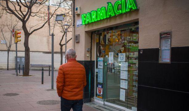 Farmacias rurales usarán inteligencia artificial para ayudar a mayores a cumplir con su medicación