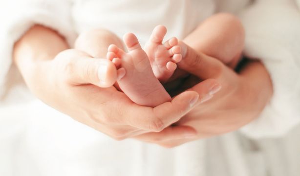 Una española se convierte en abuela ¡con 33 años!