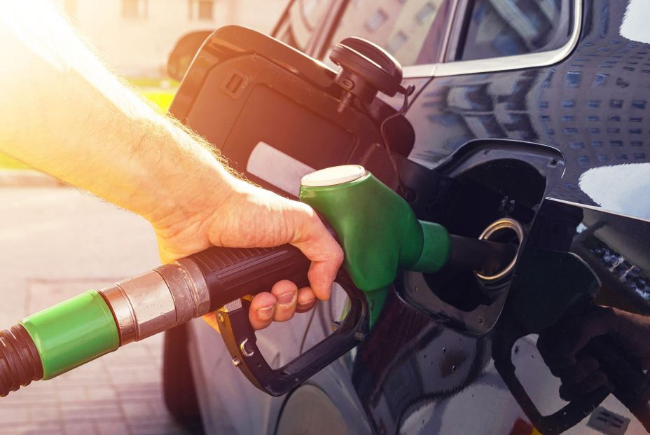 ¿Por qué algunos coches tienen el depósito de la gasolina en la izquierda y otros en la derecha? (Bigstock) ¿Por qué algunos coches tienen el depósito de la gasolina en la izquierda y otros en la derecha? (Bigstock)