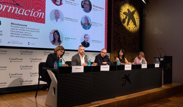 Los mayores de 65 años son los que más información consumen