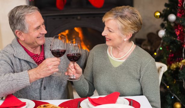 ¿Cómo afectan las bebidas navideñas a la salud bucodental?