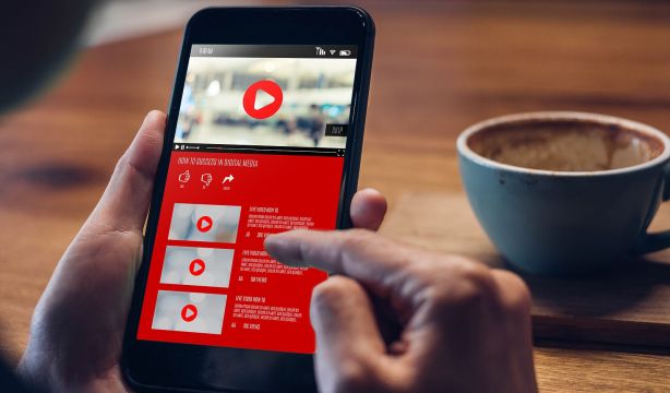 El Gobierno obligará a los 'influencers' a rectificar informaciones falsas