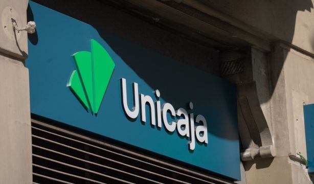 Unicaja, condenada a reembolsar 1.000 euros a una víctima de fraude electrónico