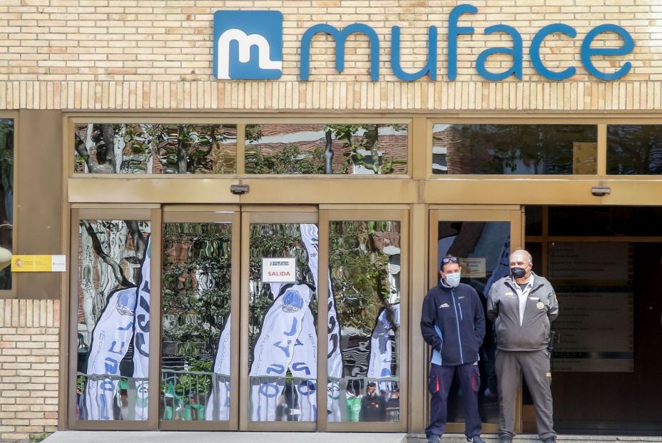 La crisis de Muface podría alargarse: plazos para renovar la asistencia de los mutualistas. Foto: Europapress La crisis de Muface podría alargarse: plazos para renovar la asistencia de los mutualistas. Foto: Europapress