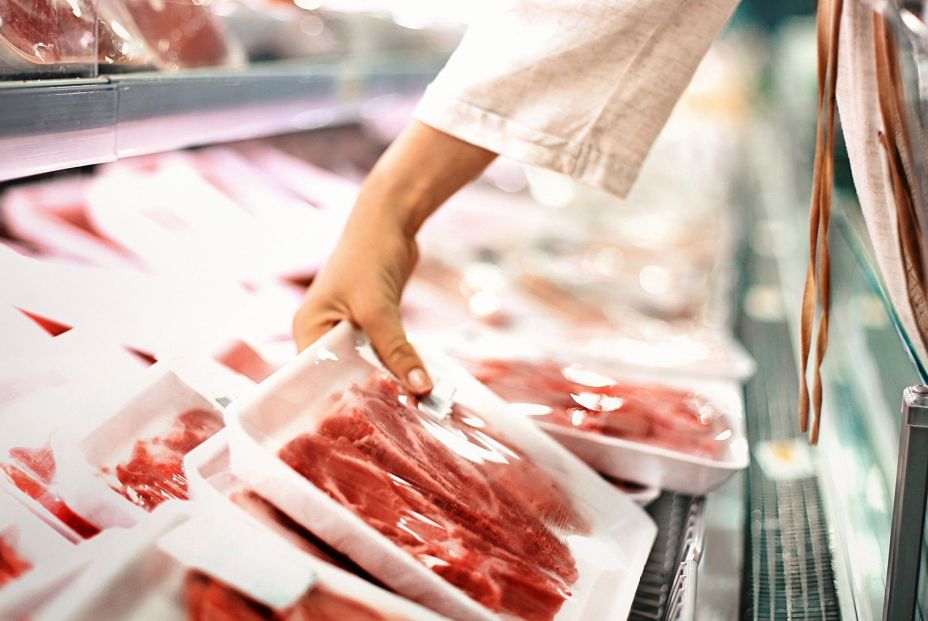 Modificar los hábitos alimentarios reduciría en un 35% el impacto ambiental, según estudio