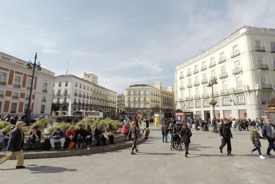 Almeida anuncia la peatonalización de la Puerta del Sol