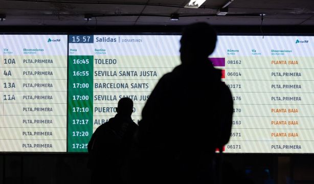 OCU exige al Gobierno aplicar la ley para que Renfe devuelva el dinero por retrasos de 15 minutos