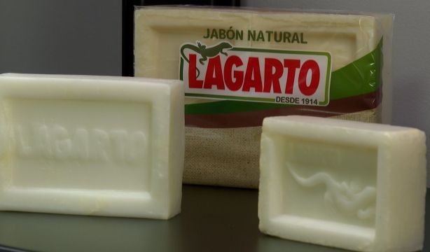 Así es la fábrica de Lagarto, la marca de jabón con 110 años de historia