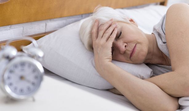 Tardar en entrar en la fase de sueño REM puede ser un signo precoz de alzhéimer