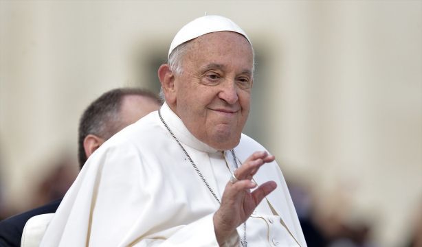 El Papa rememora su infancia en su autobiografía y cómo su familia se libró de un naufragio