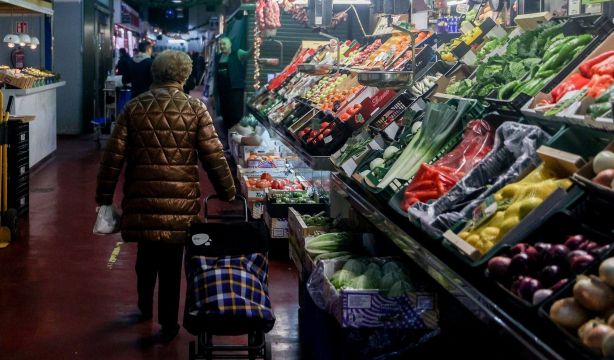 Tarjeta para mayores de Madrid: cómo obtenerla y qué descuentos ofrece