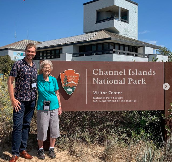 Recorriendo los Parques Naturales. Foto @grandmajoysroadtrip Recorriendo los Parques Naturales. Foto @grandmajoysroadtrip