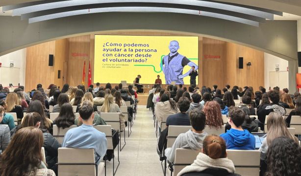 Metrodora forma a voluntarios para brindar apoyo a pacientes oncológicos