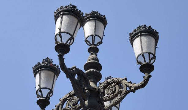 Las farolas pueden salvar vidas: así ayudan a localizar emergencias o accidentes