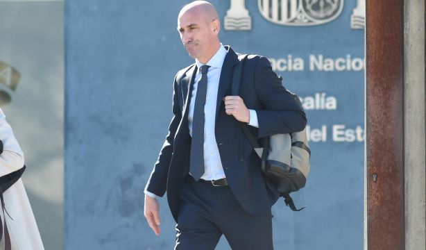 Rubiales sostiene ante el juez que también ha besado en la boca a sus hijas en fechas especiales