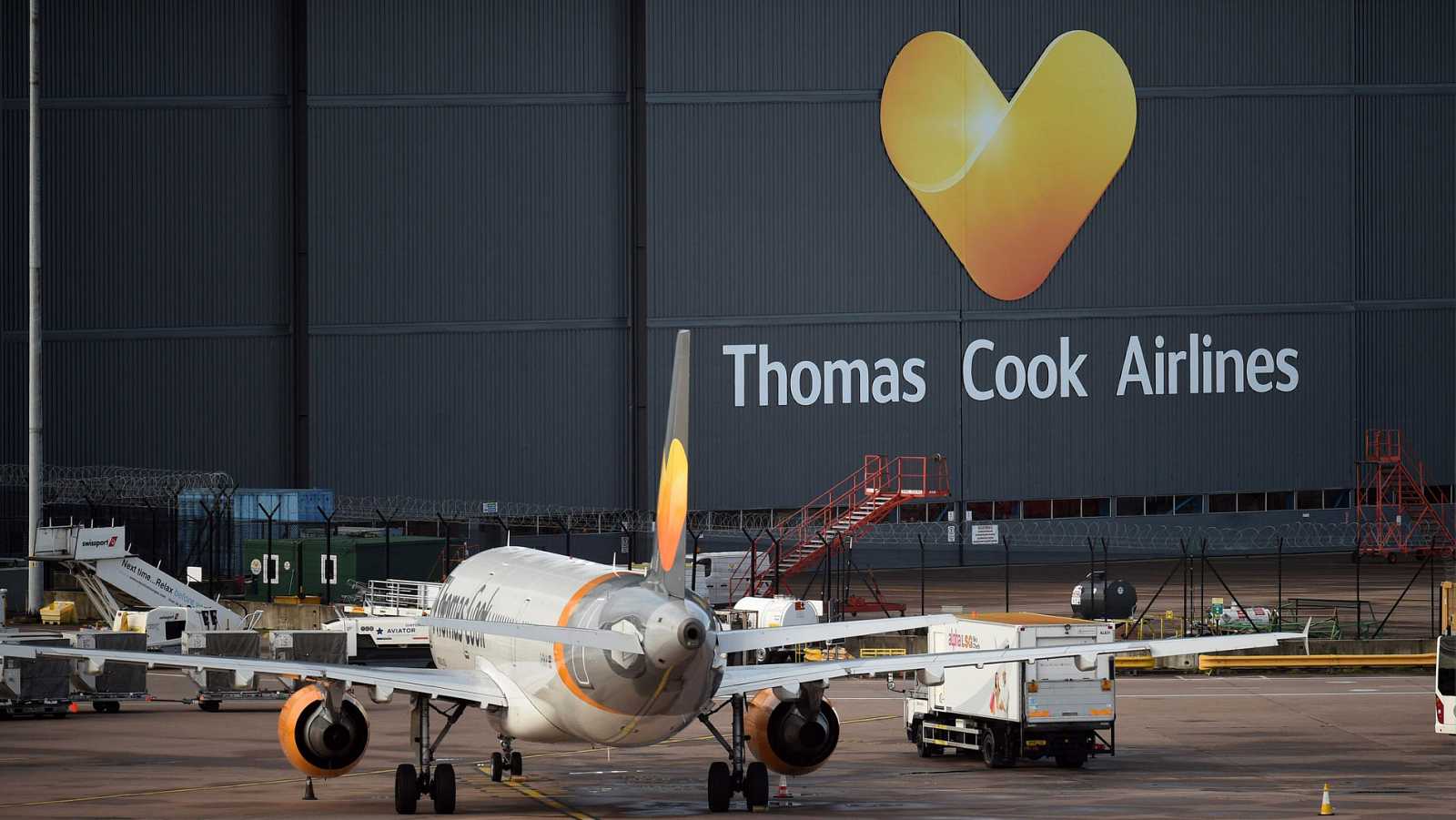 La quiebra de Thomas Cook deja a 600.000 turistas abandonados por el mundo