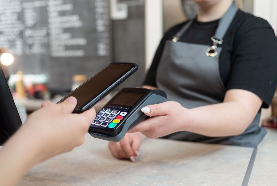 ¿Pagos con el móvil? Te contamos cómo hacerlo de manera segura