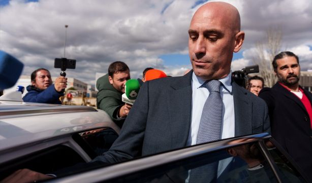 Condena a Rubiales: 10.800 euros de multa por el beso a Jennifer Hermoso