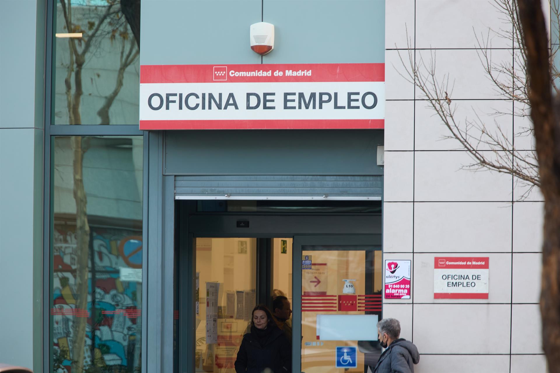 El 45% de los parados de larga duración son mayores de 50 años El 45% de los parados de larga duración son mayores de 50 años