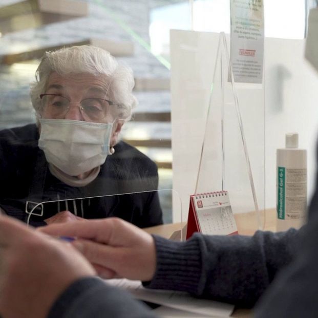 La administración pública complica la vida de los mayores con trámites complejos e inaccesibles La administración pública complica la vida de los mayores con trámites complejos e inaccesibles