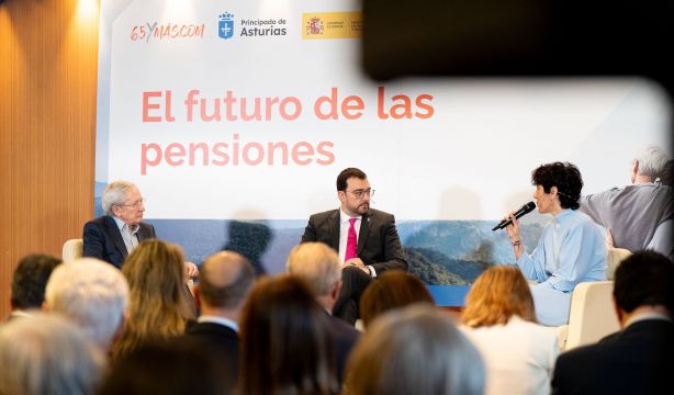 Elma Saiz: "Las pensiones no están en peligro por la jubilación del 'baby boom'"